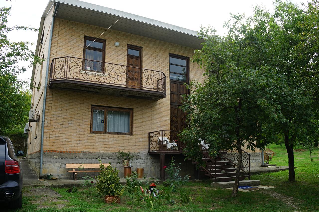Art House Kutateli Hotel Tskaltubo Bagian luar foto