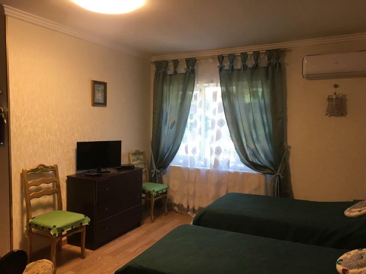 Art House Kutateli Hotel Tskaltubo Bagian luar foto